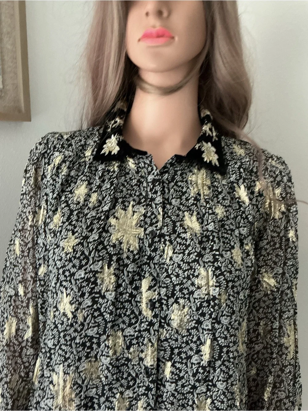 Zara lightweight button